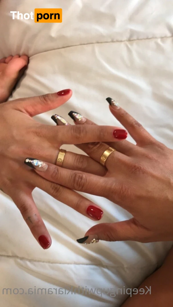 theonlykiaramia 13035068