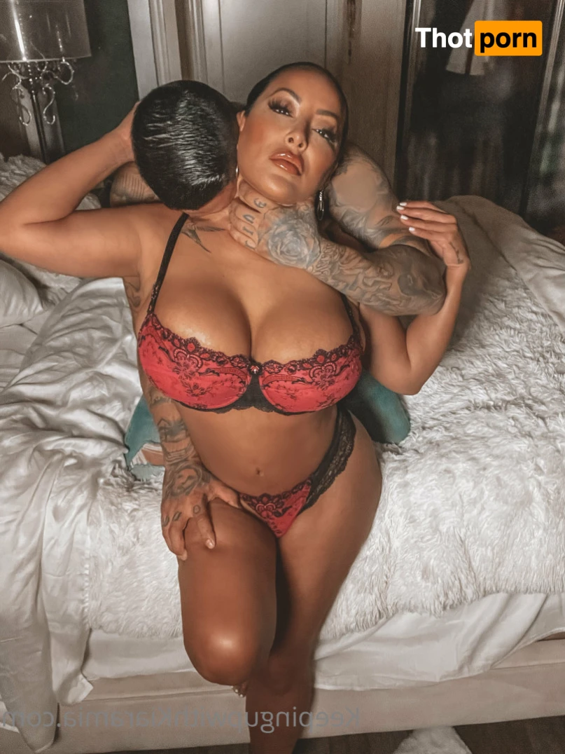 theonlykiaramia 13067754