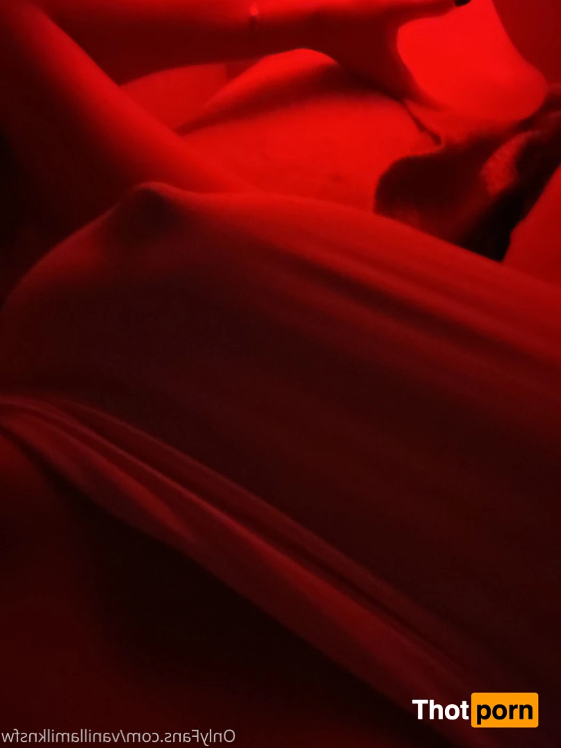 VanillaMilkNSFW 10300412