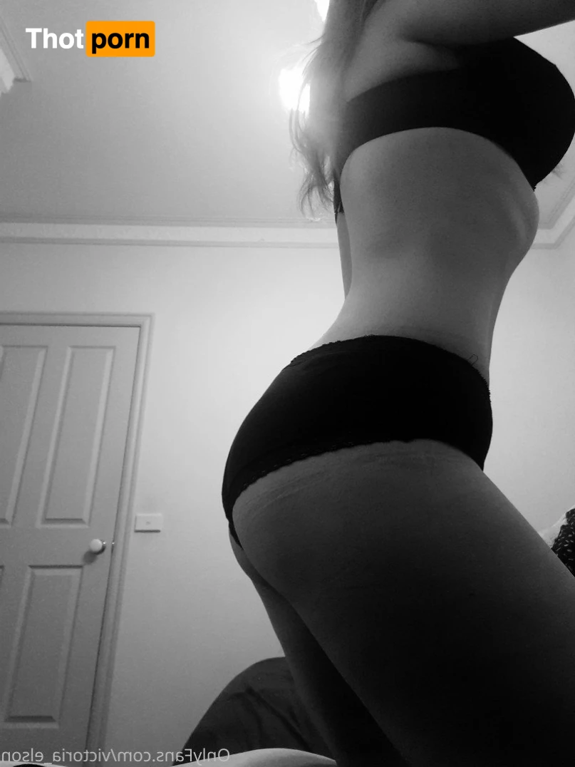 VictoriaElson 1220938