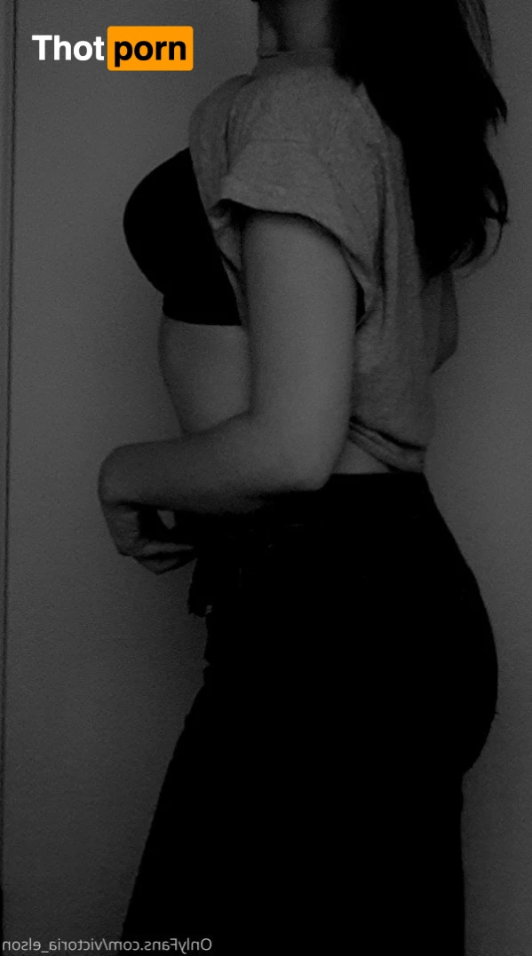 VictoriaElson 1220945