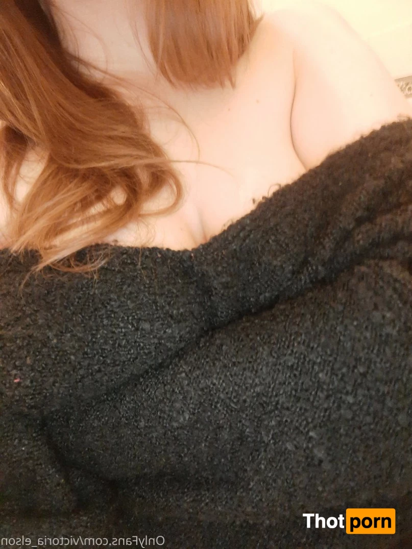 VictoriaElson 1220963