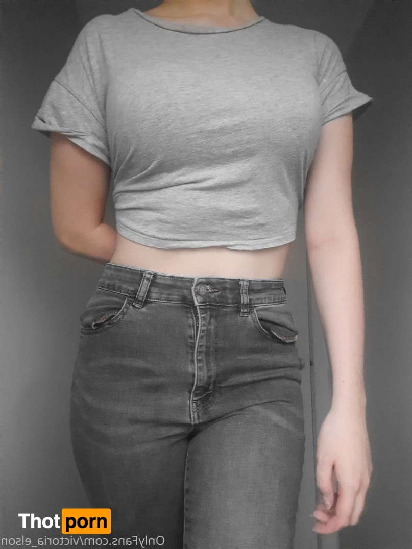 VictoriaElson 1220965