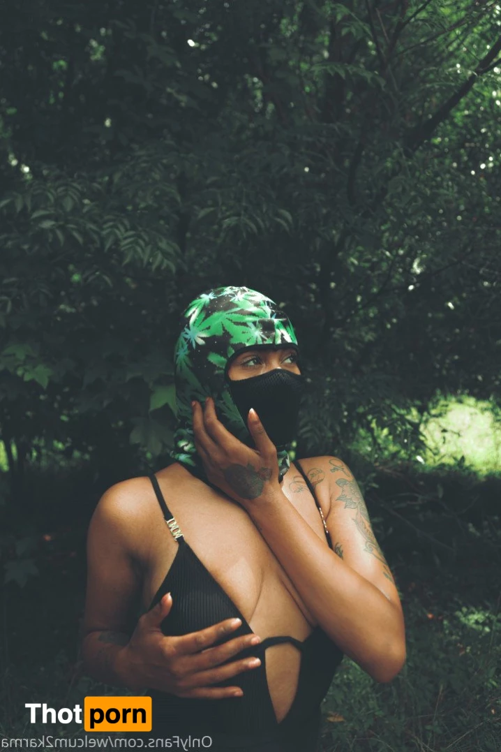 Khaotic 🖤 1235268