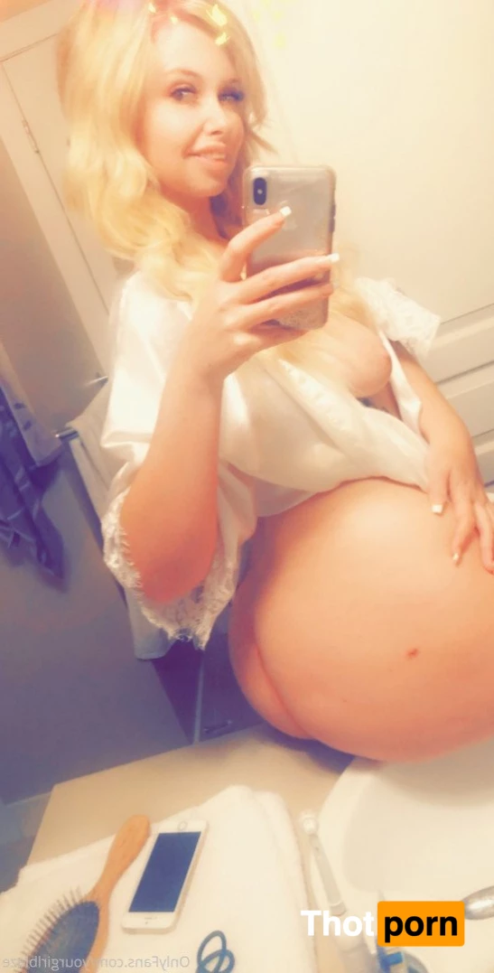 yourgirlblaze 1275640