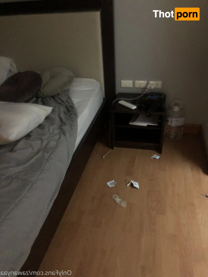  ▲ B E E ▼  1285140