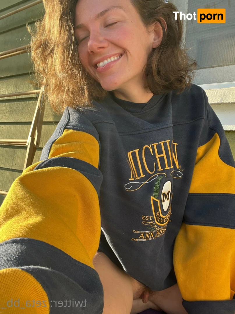 zeta ｡･:*:･ﾟ 12485910