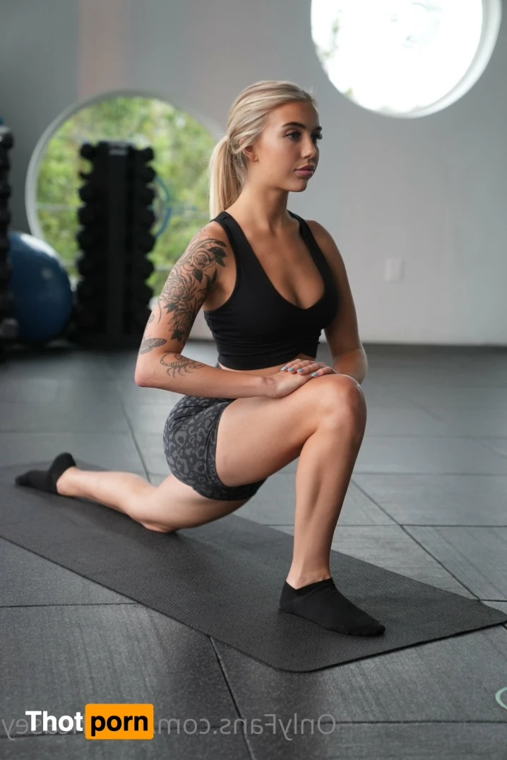 Coach Casey 12559132