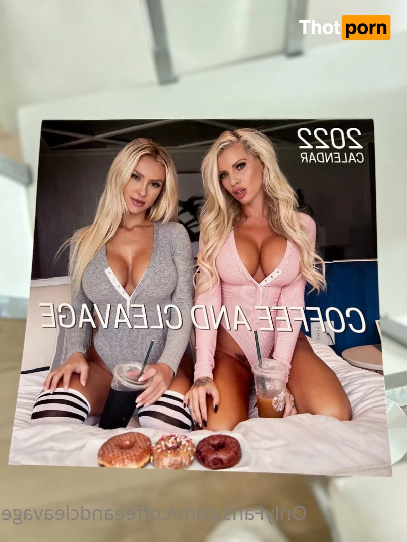 ☕️Coffee and Cleavage 1555617