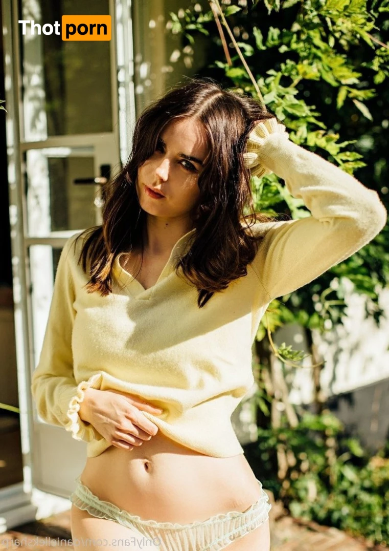 Danielle Sharp 1563753