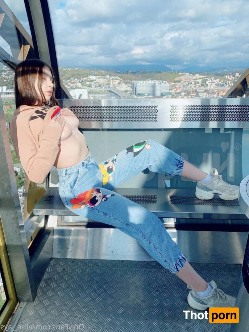 Elizabeth 🌸 1567693