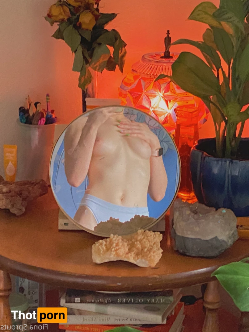 Fiona Sprouts 🌱(they/him) not a girl 6165731