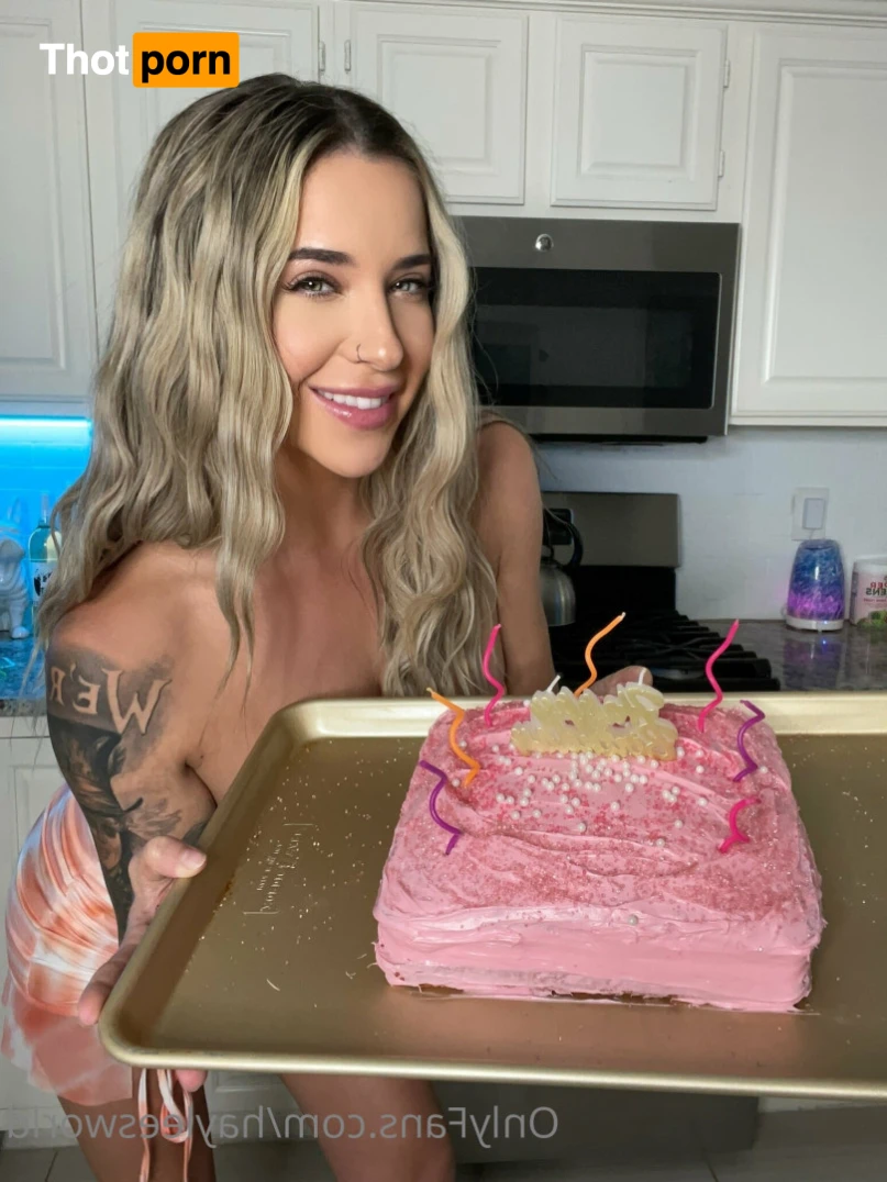 HayleesWorld 15634866