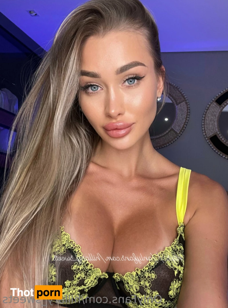 Your Hillary 💋 12630046