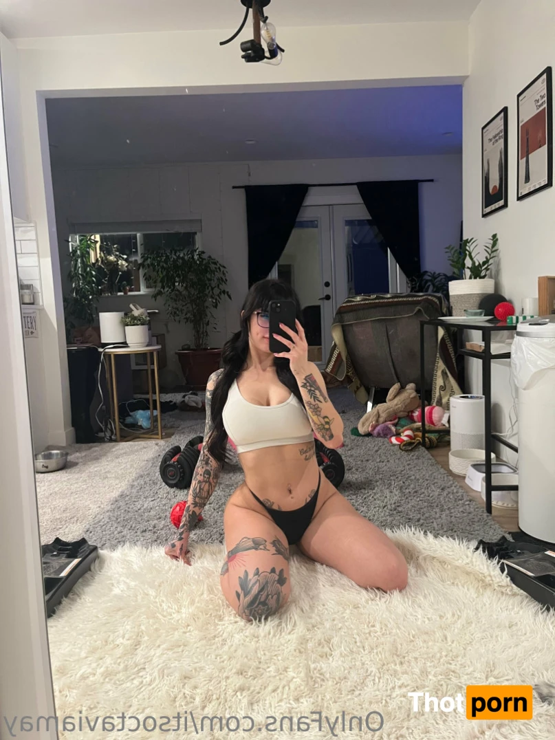 Octavia May 12147582