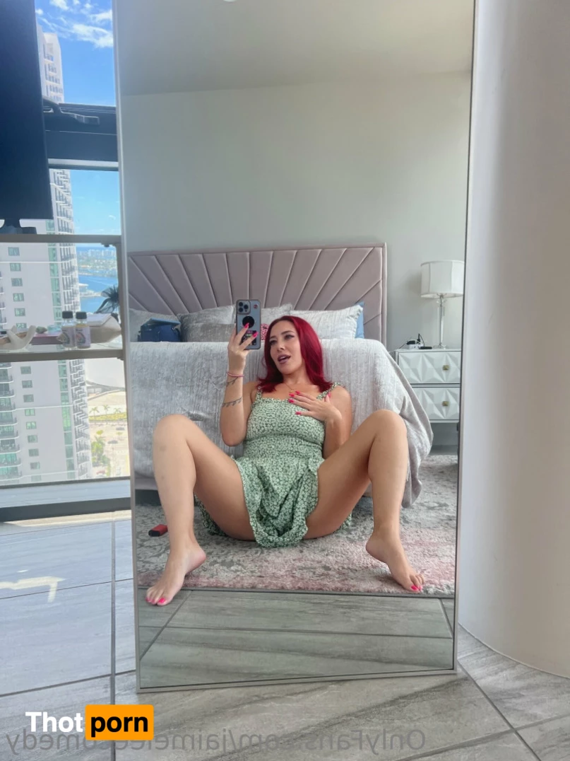 Jaime Lee Comedy 9869633