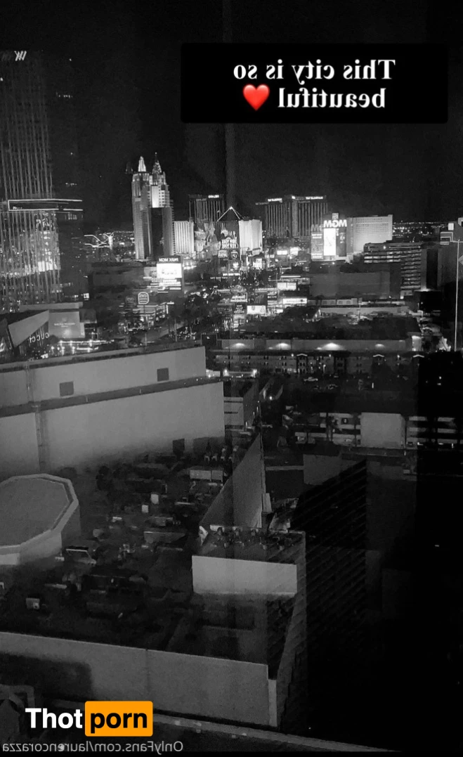 🦋Lauren Corazza🦋 15580242