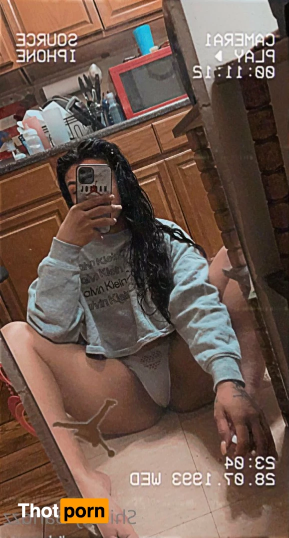 OuuthatsMara 1745919