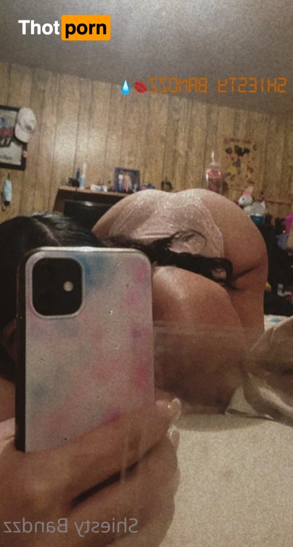 OuuthatsMara 1745920