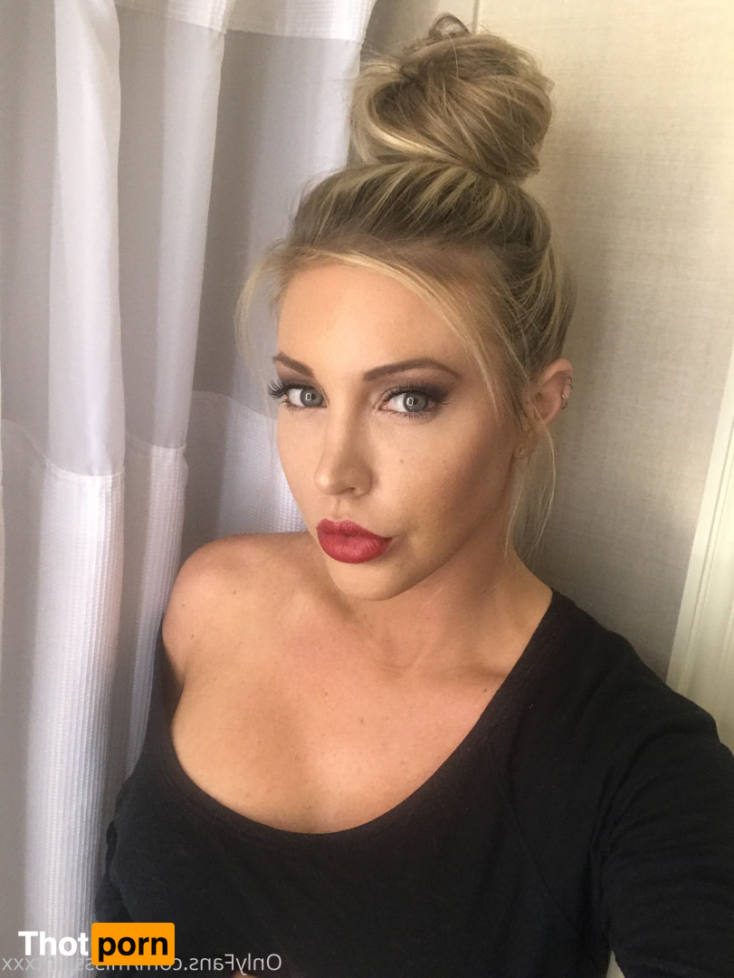 Samantha Saint 16566910