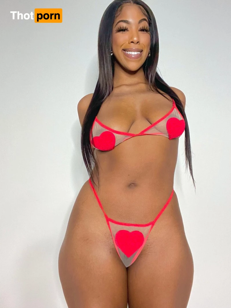 Naomi Simone 1766593