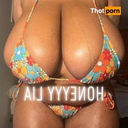 Honeyyy Lia 🍯✨💛