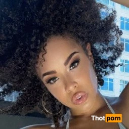 🟢 Online sexting…