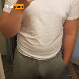 Baking Dadbod Student