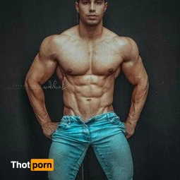 Closer Look Men Free