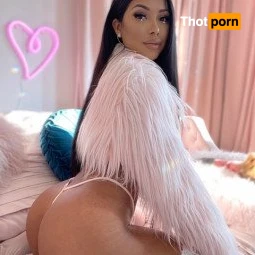 Jenna Charlette 🕊