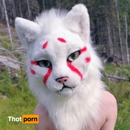 Malann the 🍑 kitty