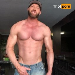 Your Fav 𝐃𝐀𝐃𝐃𝐘 𝐃𝐑𝐄𝐖😈🍆💦