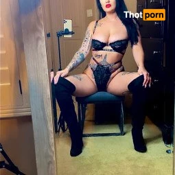 Hot Dame Jane