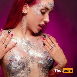 🅼🅾️🅻🅻🆈