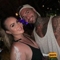 Famous friends that play 😈💦