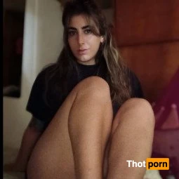 Bee 🐝 DM 😈 FREE