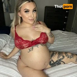 𝗣𝗿𝗲𝗴𝗻𝗮𝗻𝘁 𝐀𝐬𝐡 & 𝐍𝐞𝐢𝐠𝐡𝐛𝐨𝐫