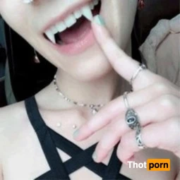 𝐹𝑒𝓂𝒹𝑜𝓂𝑜𝓂𝓂𝓎