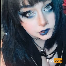 Helena 😈 🇨🇦