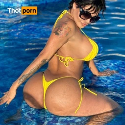 ★彡 🔥𝑲𝒂𝒓𝒍𝒊𝒕𝒂 🍆💦🍑彡★