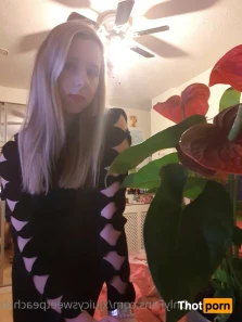 xJUICYsweetpeachxo💋🏦🤑