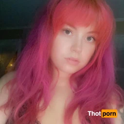 Kelly Love  🍓 Girl Next Door 🍓