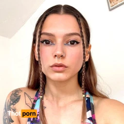 Kitty Berg 🏔1st nude climber