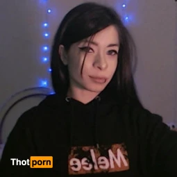 LuxxxTheFox