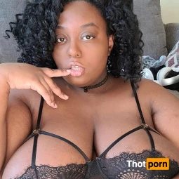 Chubby Weeb Babie 🍙🌸