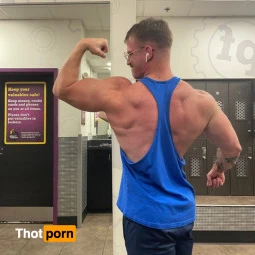 Deadlift 4 booty gains