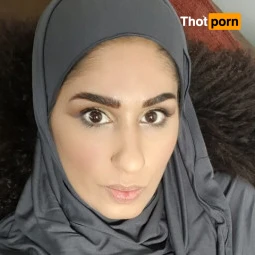 Hijabi Bhabhi