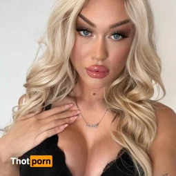 LUISA - your favorite hoe😈