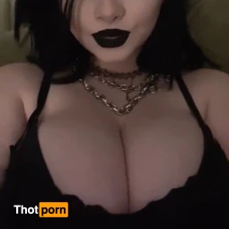 SEXT ME RIGHT NOW🖤