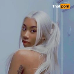 𝕸𝖔𝖓𝖆 𝖂𝖔𝖑𝖋